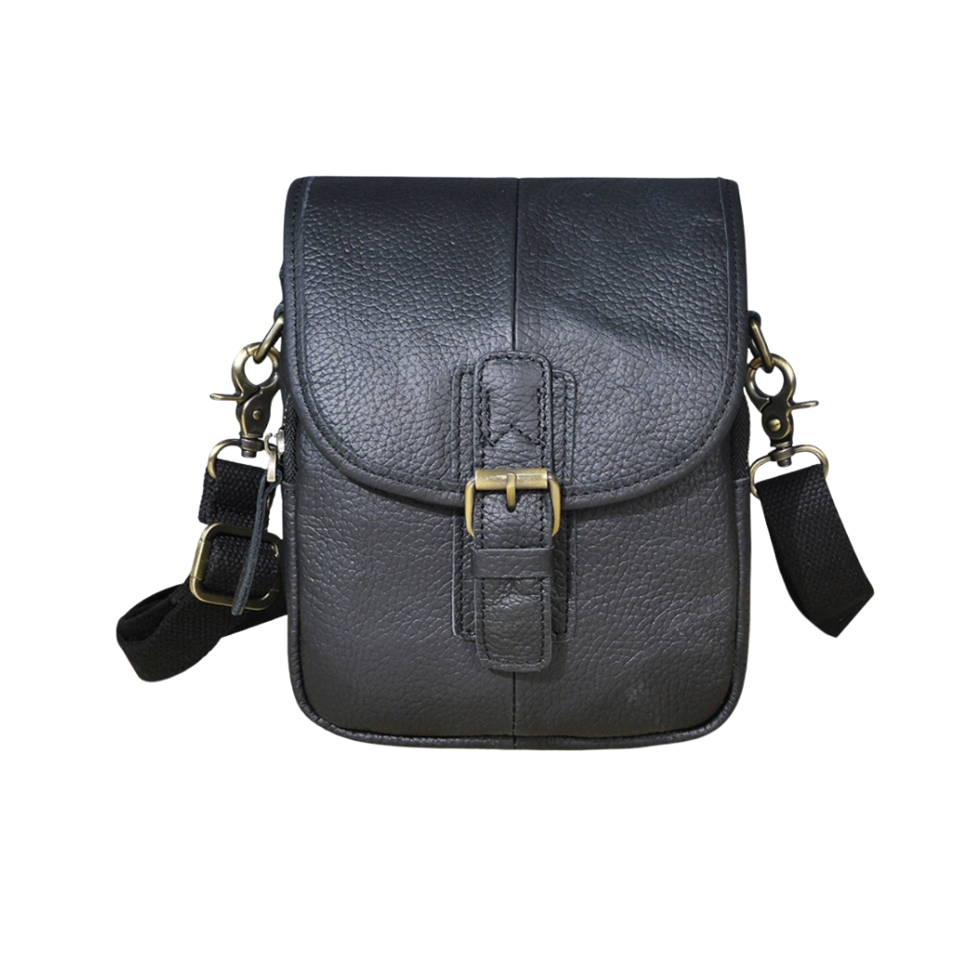Jules | Pochette en cuir compacte à bandoulière avec rabat à boucle
