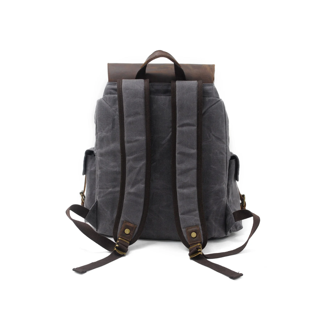 Joël | Sac à dos classique en toile cirée avec rabat en cuir