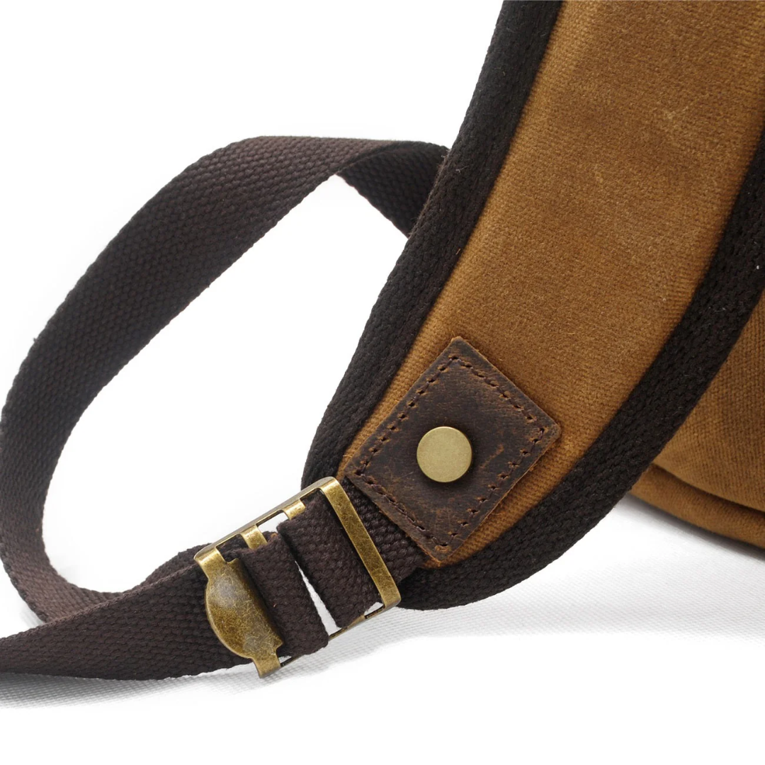 Joël | Sac à dos classique en toile cirée avec rabat en cuir